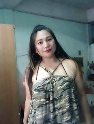 Oriental whore enjoys blowjob