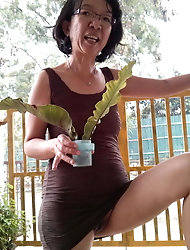 Japanese slut is covered with semen